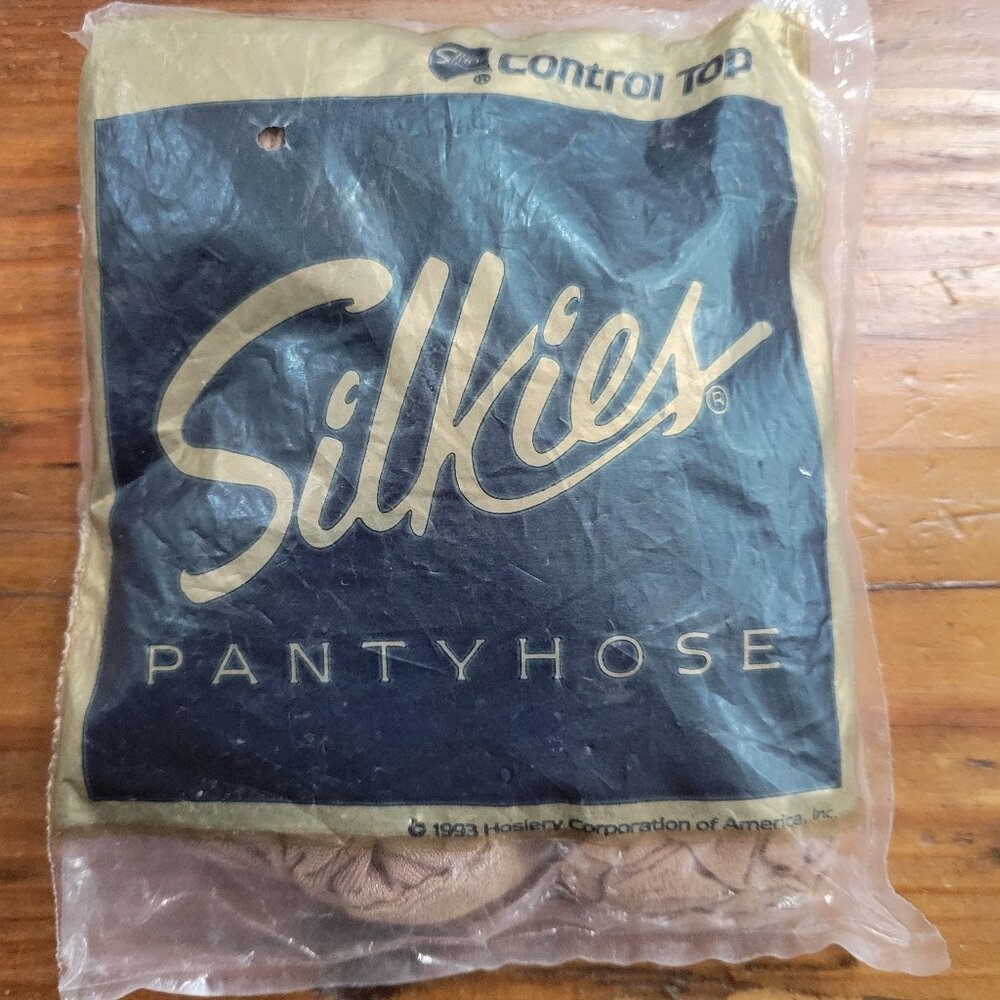Silkies Control Top Large Nude Pantyhose Hose Tights Support Legs New Old Stock